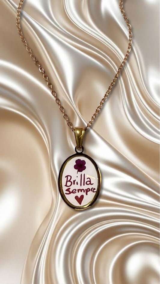 Collana con scritta “BRILLA SEMPRE”